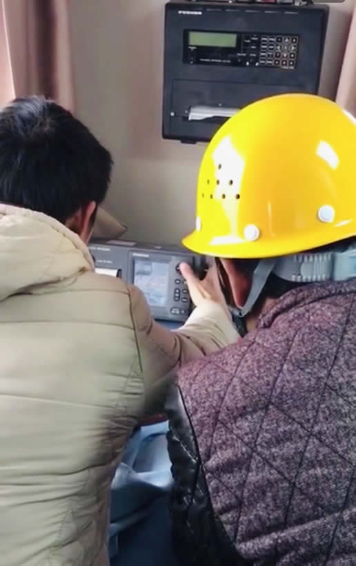 日本古野氣象傳真機FAX-408調試現場.jpg